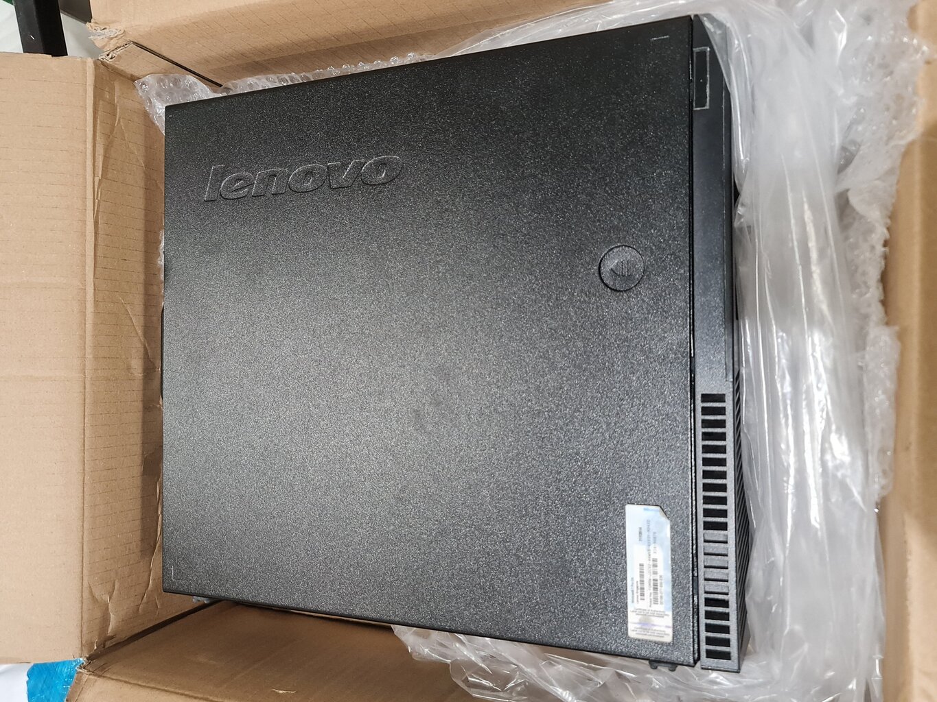 Defektiga toode. Lenovo M83 SFF i3-4160 4GB 120SSD GT1030 2GB DVD WIN10PRO/W7P [refurbished] hind ja info | Defektiga tooted | kaup24.ee