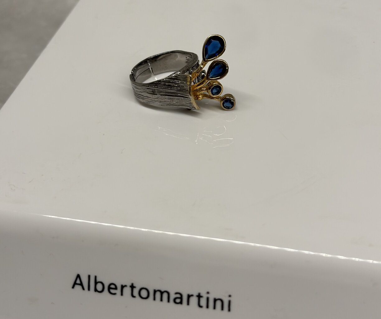Hõbesõrmus naistele Alberto Martini, sinise tsirkooniga R00190_2 hind ja info | Sõrmused | kaup24.ee