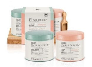 Kosmeetikakomplekt Baylis & Harding The Fuzzy Duck Cotswold Spa A Moment of Calm: vannikristallid, 400 g + kehavõi, 400g + puukulp hind ja info | Kehakreemid, losjoonid | kaup24.ee