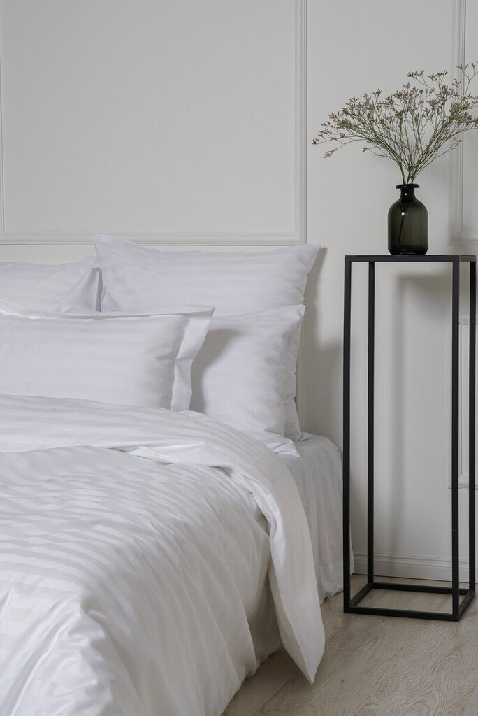 Satiinist voodipesukomplekt White Stripe, 150x220, 5-osaline hind ja info | Voodipesukomplektid | kaup24.ee