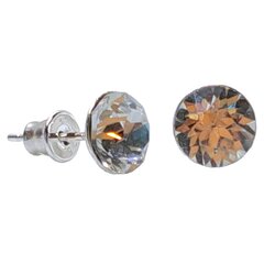Kvaliteetsete kristallidega hõbekõrvarõngad I.L.U.S hind ja info | Kõrvarõngad | kaup24.ee