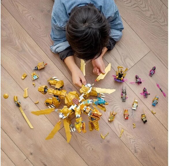 71774 LEGO Ninjago Lloydi kuldne ultradraakon ja plüüsist padjakass цена и информация | Klotsid ja konstruktorid | kaup24.ee