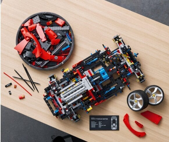 42143 Lego® Technic Ultimate Car Concept Ferrari ja pehme padjakass цена и информация | Klotsid ja konstruktorid | kaup24.ee