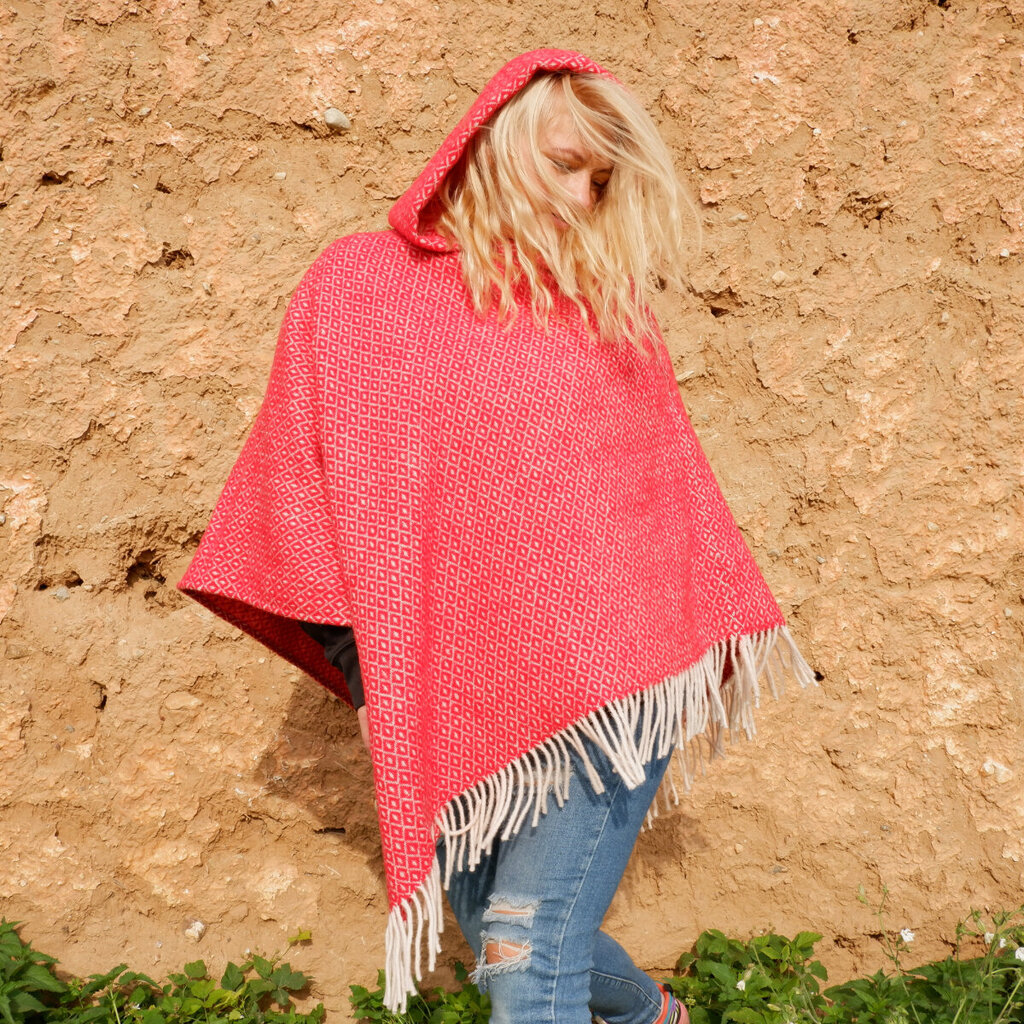 Unisex villane sall - poncho hind ja info | Naiste kampsunid | kaup24.ee