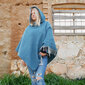 Unisex villane sall - poncho Pola, sinine/valge цена и информация | Naiste kampsunid | kaup24.ee