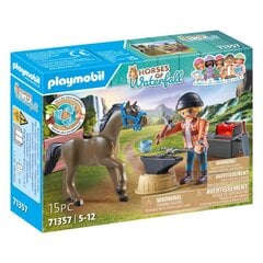 71357 Playmobil® Horses Of Waterfall Farrier Ben and Achilles цена и информация | Конструкторы и кубики | kaup24.ee