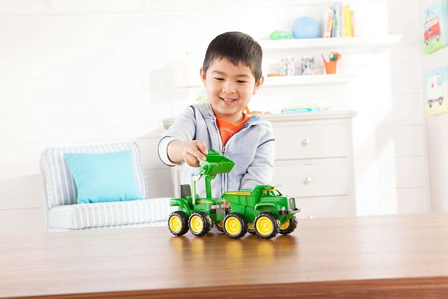 Traktori ja kallurauto komplekt John Deere hind ja info | Poiste mänguasjad | kaup24.ee