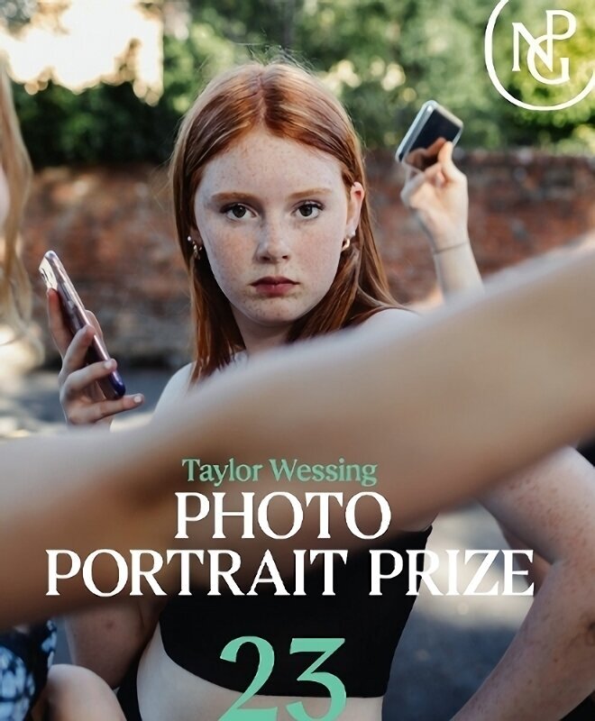 Taylor Wessing Photo Portrait Prize 2023 цена и информация | Fotograafia raamatud | kaup24.ee