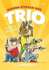 Cyfres Trio: Antur y Mileniwm цена и информация | Книги для подростков и молодежи | kaup24.ee