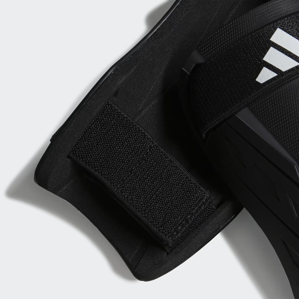 Kaitsmed Adidas Tiro Training Shin Guards Black HN5604 HN5604/L цена и информация | Jalgpalli varustus ja riided | kaup24.ee