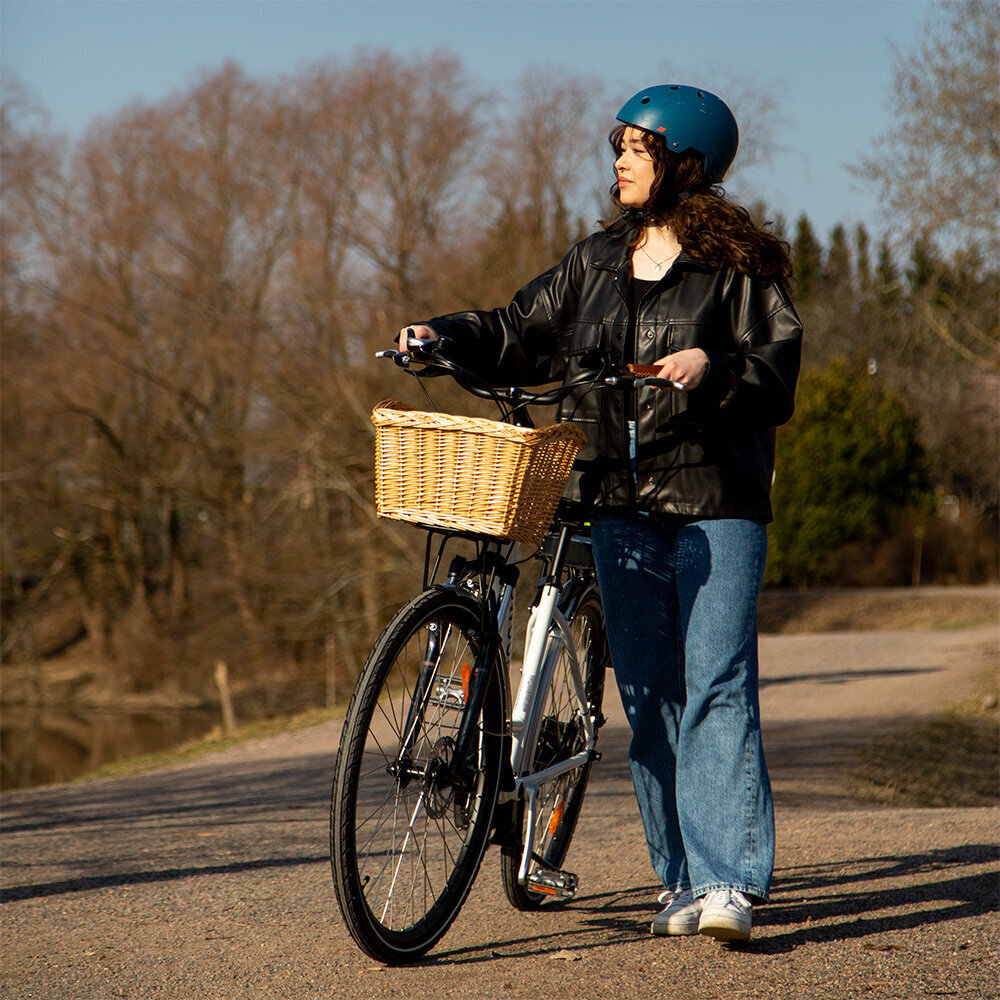 Elektriline naiste jalgratas 28 Swoop, valge цена и информация | Elektrirattad | kaup24.ee