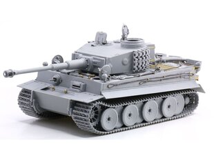 Конструктор Dragon Pz.Kpfw. VI Ausf. E Sd.Kfz. 181 Tiger I Early Production, Wittmann's Command Tiger w/Magic Track, 1/35, 6730 цена и информация | Конструкторы и кубики | kaup24.ee