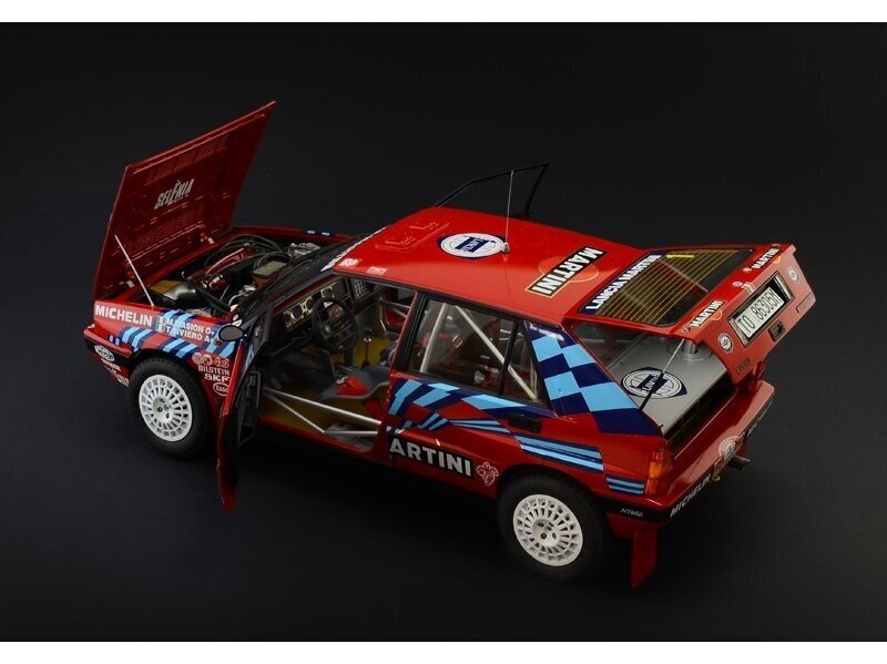 Konstruktor Italeri - Lancia Delta HF Integrale Sanremo 1989, 1/12, 4712 hind ja info | Klotsid ja konstruktorid | kaup24.ee