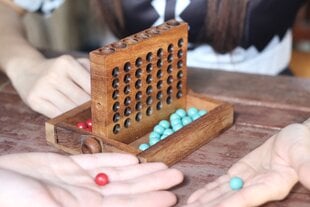 Апартаменты в пентхаусе (Connect 4 / Four in a row) - деревянная настольная игра цена и информация | Настольные игры, головоломки | kaup24.ee