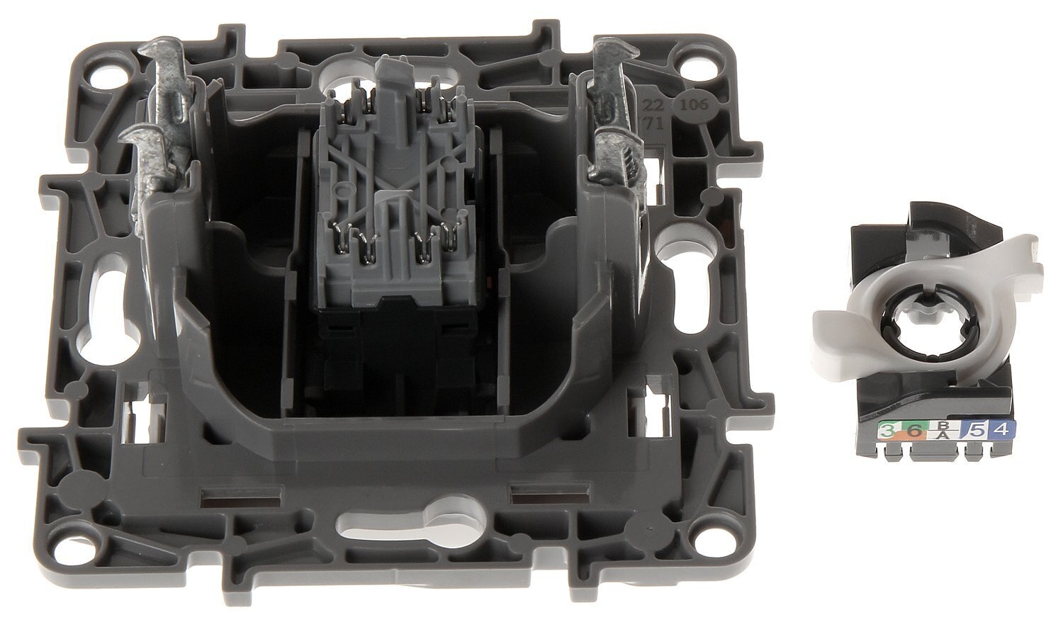 RJ-45 PISTIKUPESA LE-764571 Niloe LEGRAND hind ja info | Lülitid ja pistikupesad | kaup24.ee