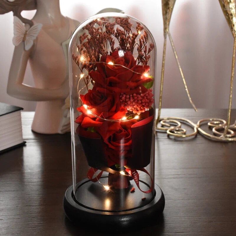 Uinuvad roosid klaaskuplis LED tuledega, LIVMAN цена и информация | Muud kingitused | kaup24.ee