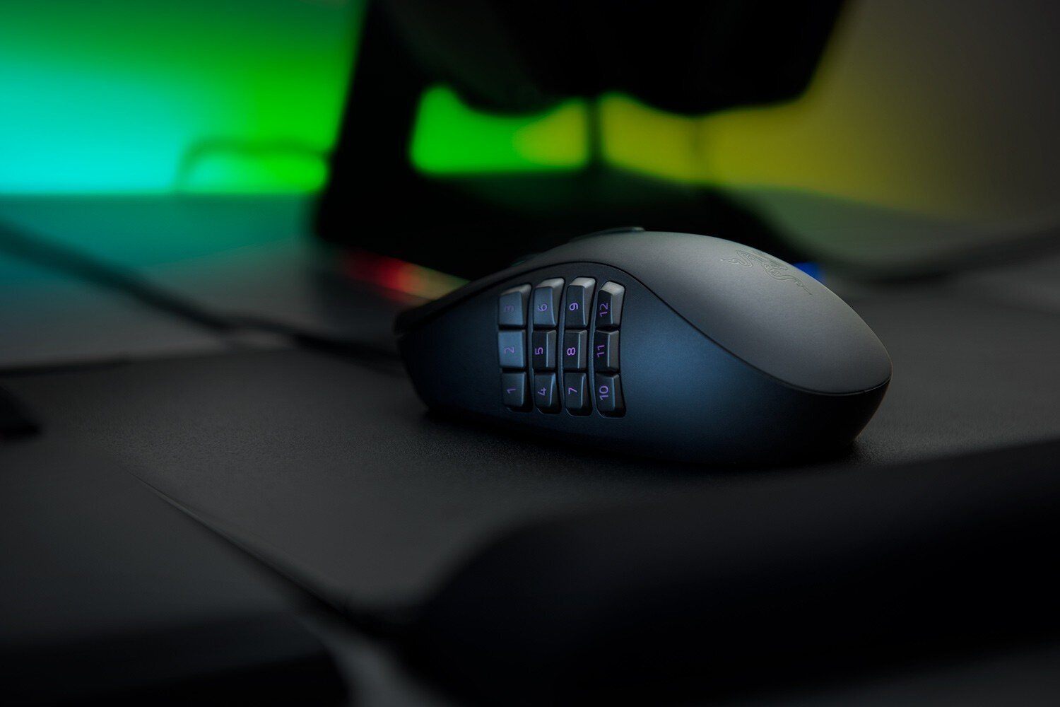 Razer Naga Trinity, must цена и информация | Hiired | kaup24.ee