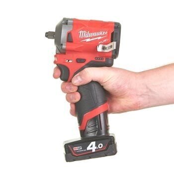 Milwaukee M12 FIW38-0 aku löökvõti 12 V 339 Nm 3/8" цена и информация | Akutrellid ja akukruvikeerajad | kaup24.ee