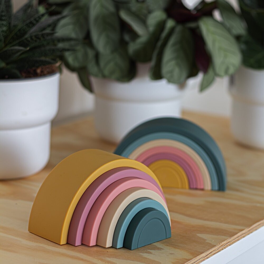 PETITE&MARS SILICONE TOYS RAINBOW INTENSE OCHRE 12m+ Rainbow puzzle цена и информация | Imikute mänguasjad | kaup24.ee