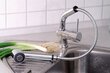 Väljatõmmatava kraaniga köögisegisti Rhapsody, kroom hind ja info | Köögisegistid | kaup24.ee
