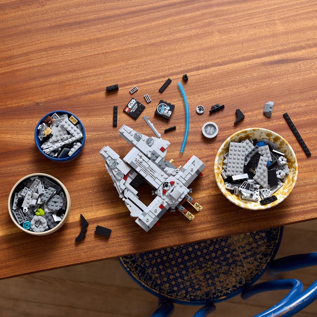 75375 LEGO® Star Wars Millennium Falcon hind ja info | Klotsid ja konstruktorid | kaup24.ee