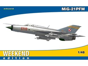  Сборная пластиковая модель. Eduard - MiG-21PFM, Weekend Edition, 1/48, 84124 цена и информация | Конструкторы и кубики | kaup24.ee