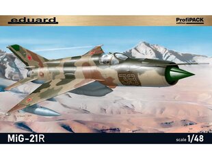 Сборная пластиковая модель. Eduard - MiG-21R ProfiPack Edition, 1/48, 8238 цена и информация | Конструкторы и кубики | kaup24.ee