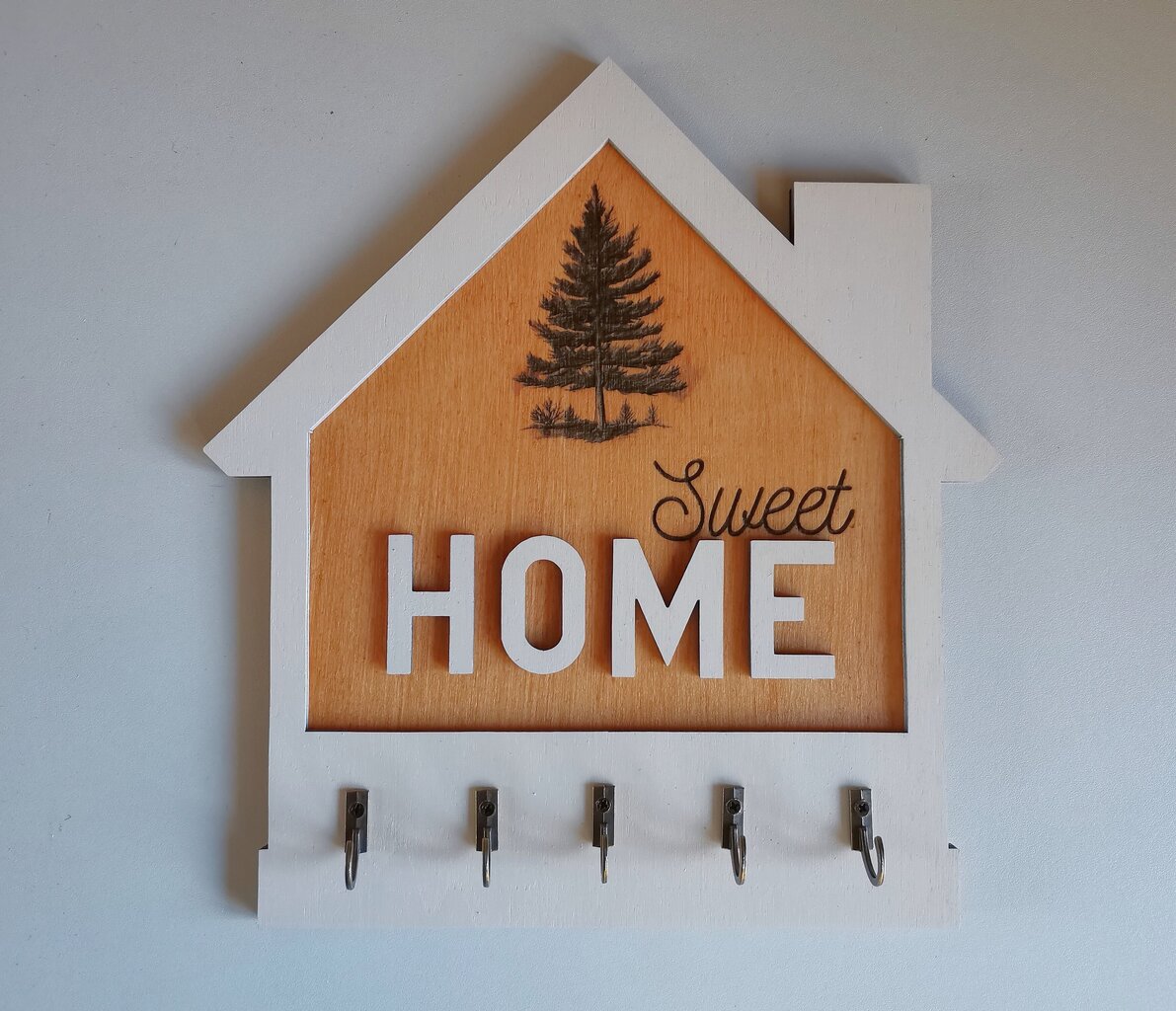 Puidust võtmehoidja “Sweet Home”, 5 metallist konksu, 22x23 cm, valge цена и информация | Sisustuselemendid | kaup24.ee