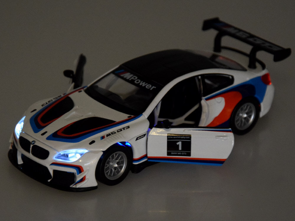 Metallist sportauto BMW M6 GT3, valge hind ja info | Poiste mänguasjad | kaup24.ee