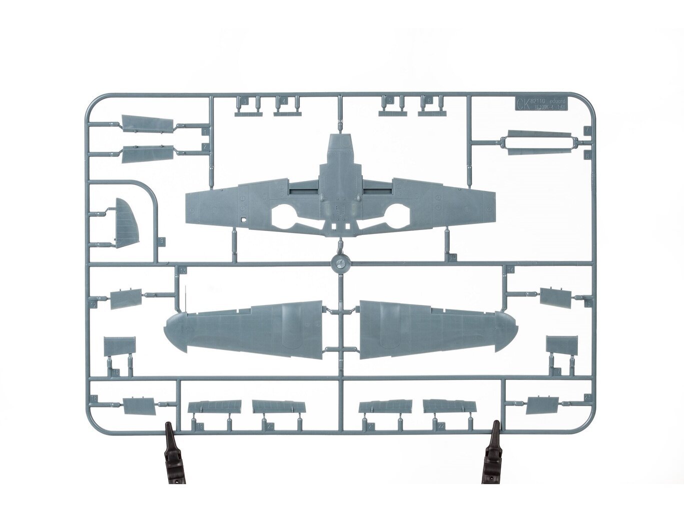 Mudel Eduard - Messerschmitt Bf 109K-4 Kurfürst Limited edition, 1/48, 11177 цена и информация | Klotsid ja konstruktorid | kaup24.ee