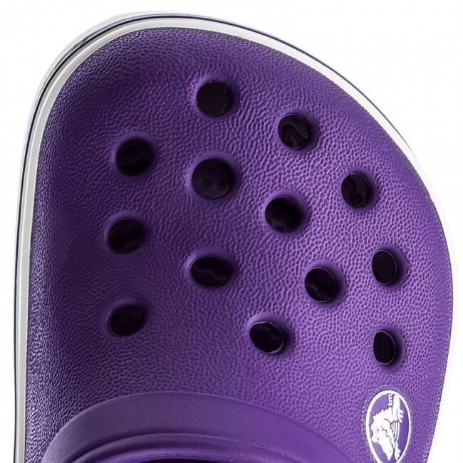 Plätud poistele Crocs 204537-50L, lilla цена и информация | Laste sussid ja plätud | kaup24.ee