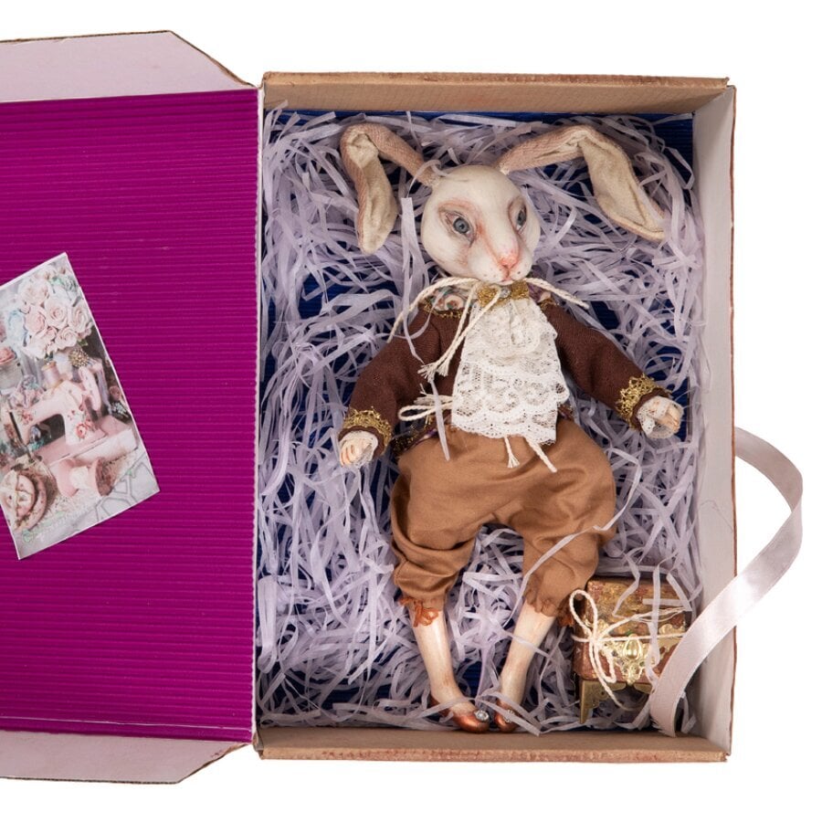 Käsitsi valmistatud nukk kinkekarbis, 25 cm hind ja info | Pehmed mänguasjad | kaup24.ee