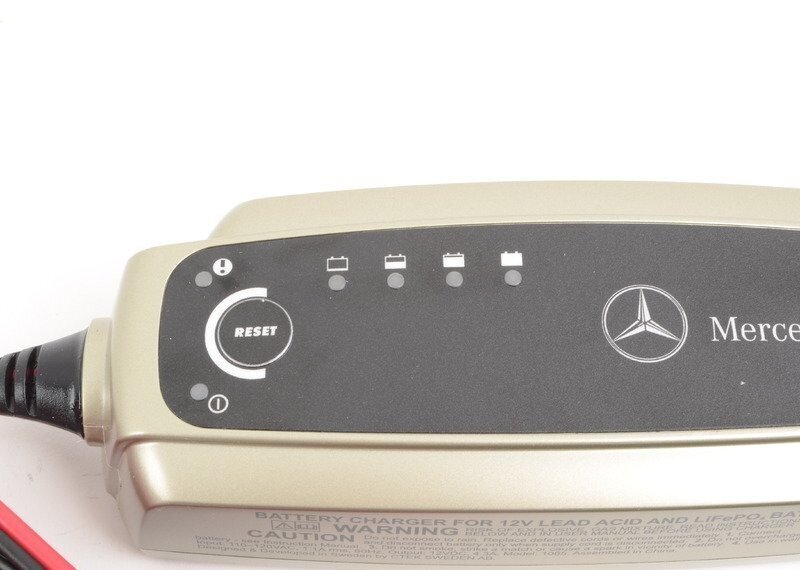Akulaadija põrutuslaadimise funktsiooniga Mercedes 0009822921 hind ja info | Lisaseadmed | kaup24.ee