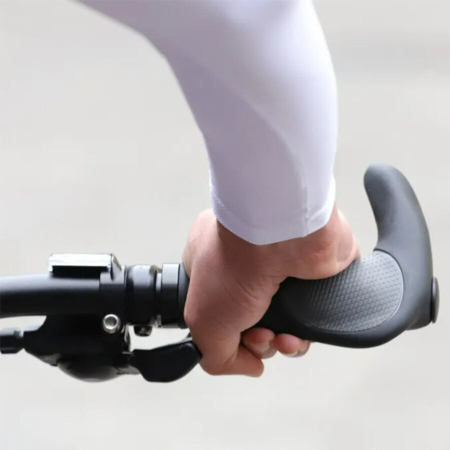 Jalgratta käepidemed rooli juurde Universaalne MUNDO H2 hind ja info | Jalgratta käepidemed | kaup24.ee