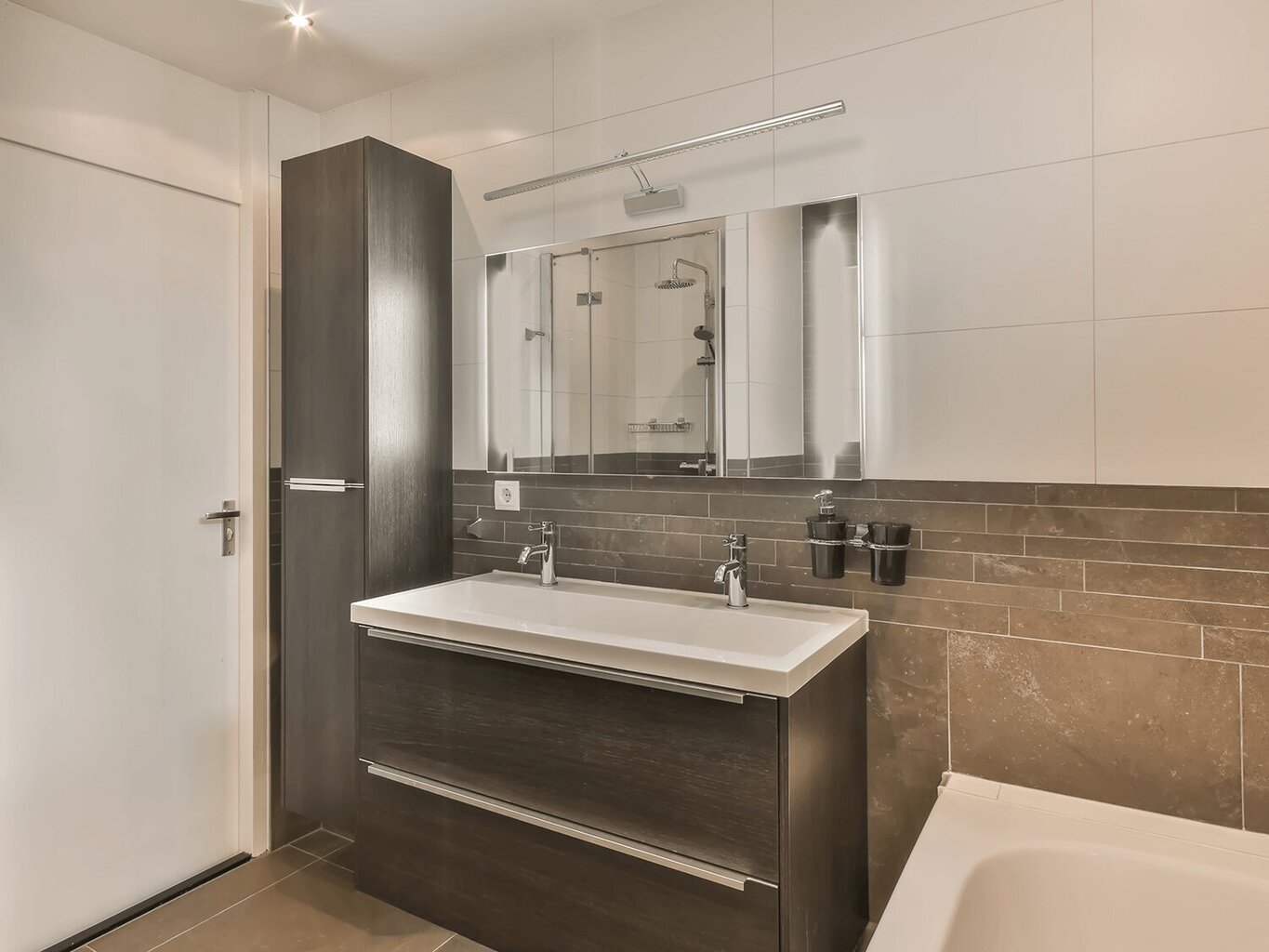 Koloreno vannitoa LED seinavalgusti Olaf hind ja info | Seinavalgustid | kaup24.ee