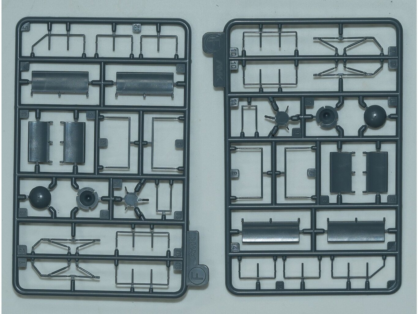 AMK - Mi-17 Hip Early, 1/48, 88010 цена и информация | Klotsid ja konstruktorid | kaup24.ee