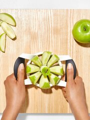 Нож для фруктов OXO Apple Divider 32681 цена и информация | Ножи и аксессуары для них | kaup24.ee