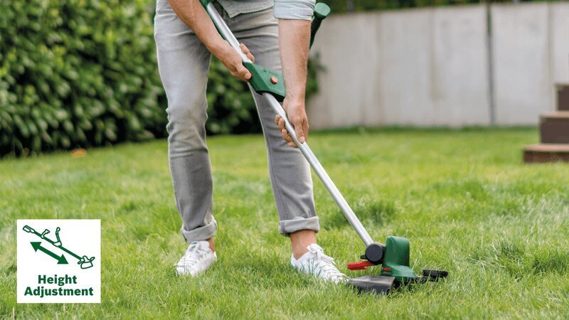 Juhtmeta trimmer Bosch Universal GrassCut 18V-26m 06008C1D04, ilma akuta цена и информация | Murutrimmerid | kaup24.ee