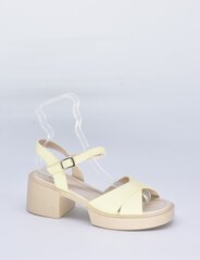 Открытая обувь  для женщин, Madella, желтая цена и информация | Женские босоножки | kaup24.ee