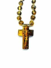 Ожерелье с крестом из зеленого янтаря, Amber Storm цена и информация | Украшения на шею | kaup24.ee