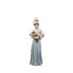 Royal Dux Bohemia Фарфоровая статуэтка "Дама с собачкой", 26 см цена и информация | Детали интерьера | kaup24.ee