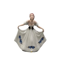 Фарфоровая статуэтка "Девушка в стиле рококо" от Royal Dux Bohemia. цена и информация | Детали интерьера | kaup24.ee