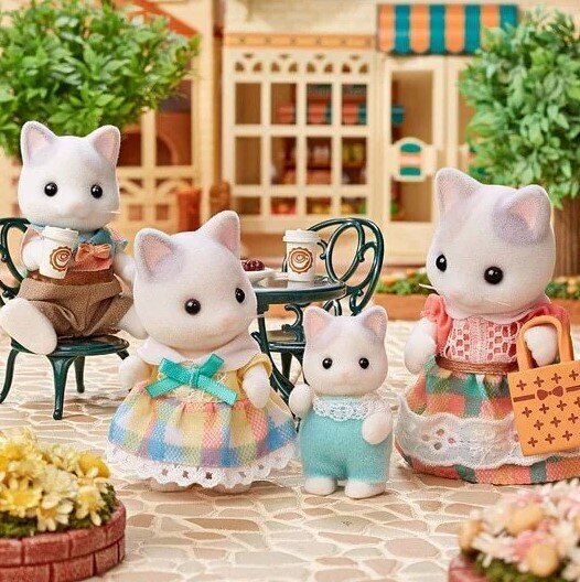 Figuuride komplekt Sylvanian Familiese maailma meie Latte Cat perekonnaga hind ja info | Tüdrukute mänguasjad | kaup24.ee