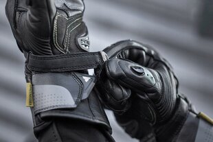 Мотоциклетные перчатки мужские Shima STR-2, черные цена и информация | Мото перчатки, защита | kaup24.ee