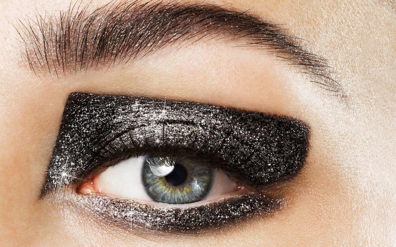 Lauvärv Pupa Milano Glitter Bomb, 009 Midnight Black, 0,8 g цена и информация | Ripsmetušid, lauvärvid, silmapliiatsid, seerumid | kaup24.ee