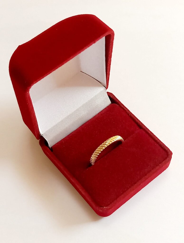 Kuldsõrmus 585 Diamond цена и информация | Sõrmused | kaup24.ee