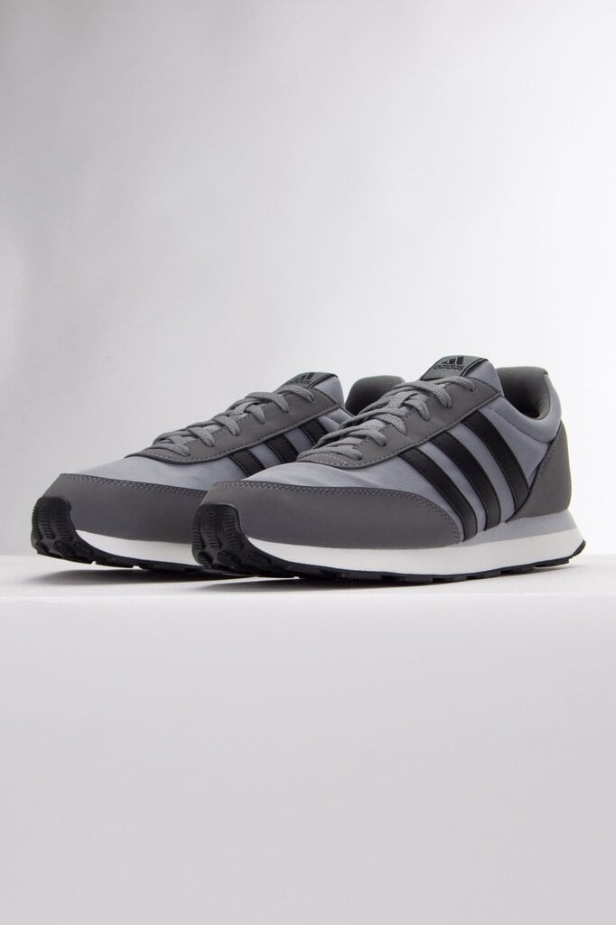 Adidase jooksujalatsid "RUN 60S 3.0" (Mehed, Suurus 40 ⅔) HP2259_40_23 цена и информация | Spordi- ja vabaajajalatsid meestele | kaup24.ee