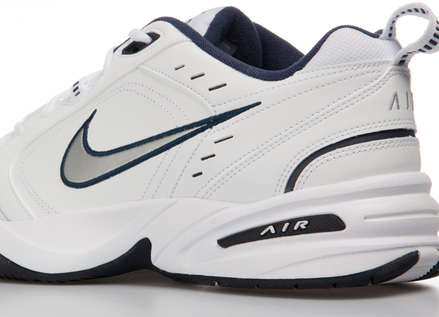 Nike meeste treeningjalatsid Air Monarch IV, valge 46 907131036 цена и информация | Spordi- ja vabaajajalatsid meestele | kaup24.ee