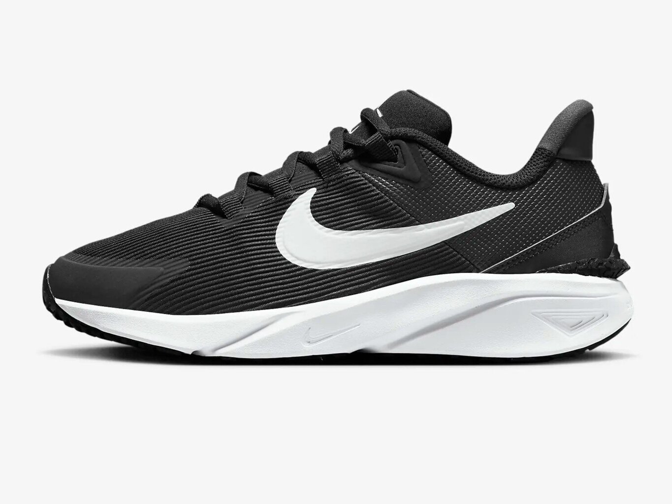 Nike noorte jooksujalatsid STAR RUNNER 4 NN (GS), must-valge hind ja info | Naiste spordi- ja vabaajajalatsid | kaup24.ee