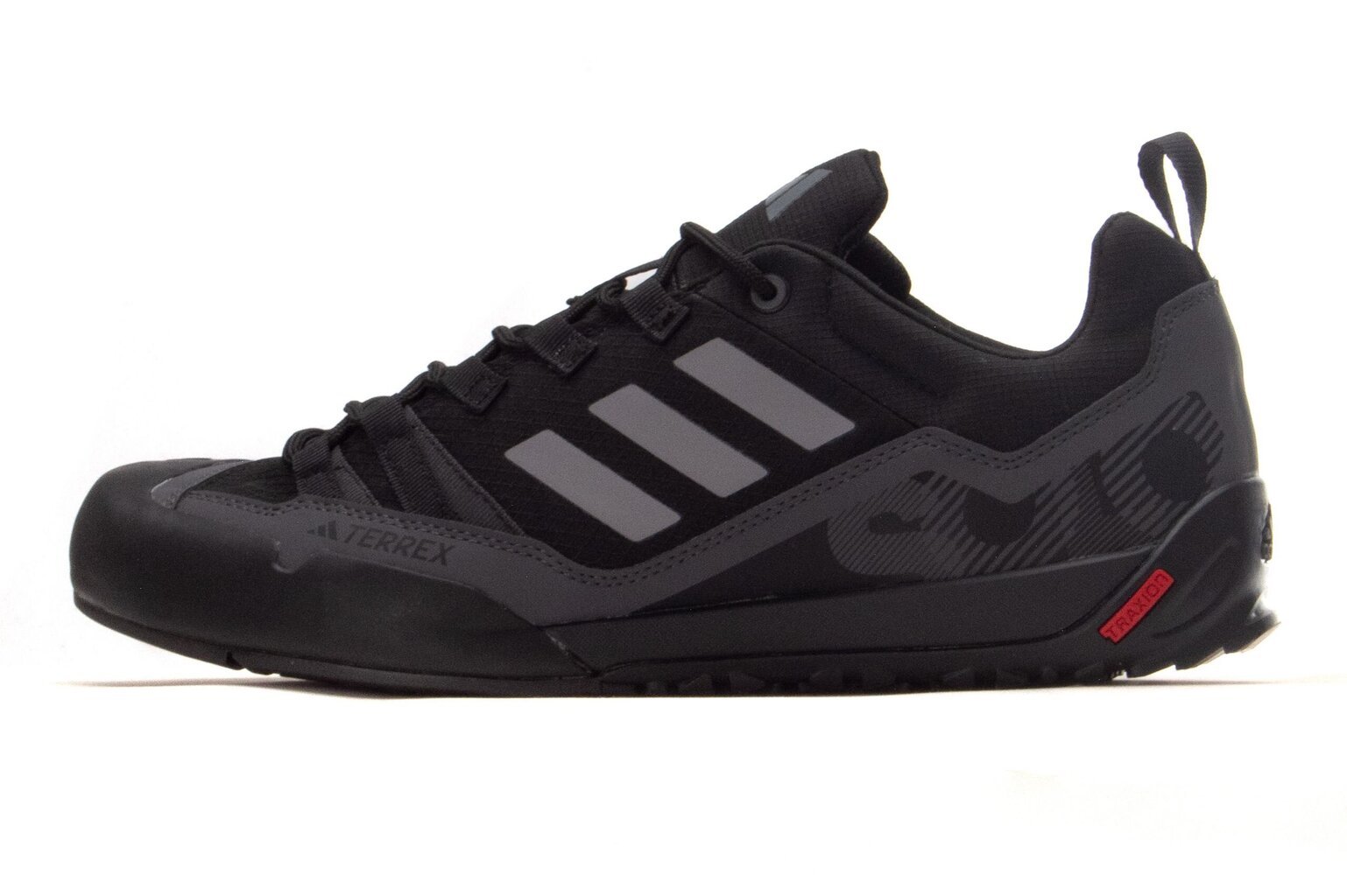 Terrex swift solo 2 adidas meestele black ie6901 IE6901 hind ja info | Meeste plätud, sussid | kaup24.ee